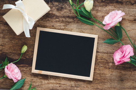 Gift and lisianthus flowers card beautiful backgroundの写真素材