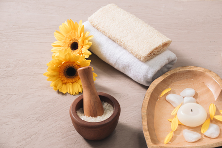 Flowers for spa. Spa composition with daisy flowers.の写真素材