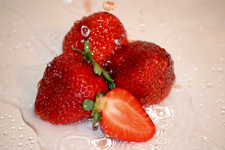 Fresh Strawberriesの写真素材