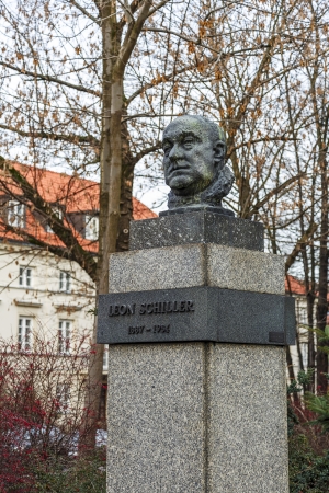 WARSAW - JANUARY 04: Monument to Leon Schiller de Schildenfeld (1887-1954), unveiled in 1961, by the project of Marian Wnuk, in Warsaw in Poland on January 04, 2014のeditorial素材