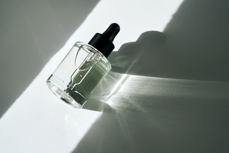 Face serum oil in the sun.の写真素材
