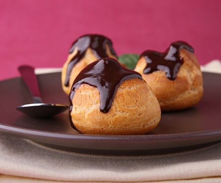 chocolate profiterole
