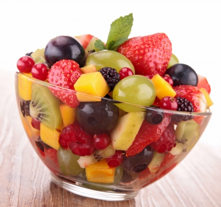 fresh fruits salad in bowlの写真素材