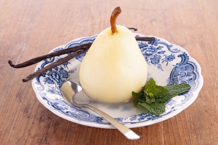 poached pear with syrupの写真素材