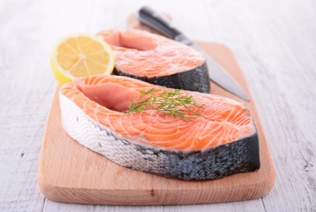 raw salmon steakの写真素材