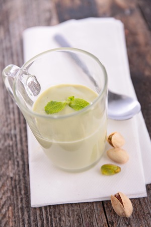 pistachio cream dessertの写真素材