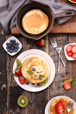 pancake with fruitの写真素材