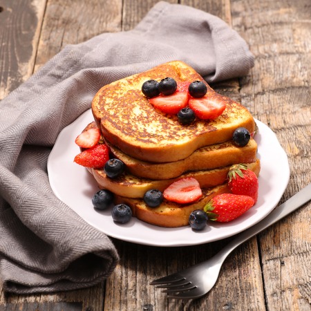 french toast with berryの写真素材