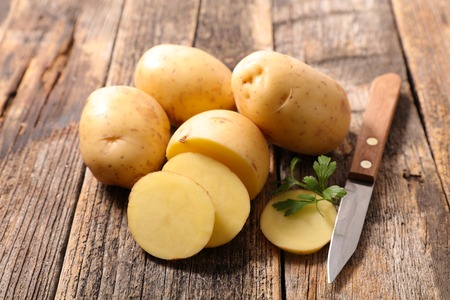 raw potatoの写真素材