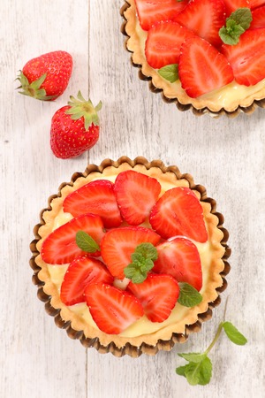 strawberry tartの写真素材