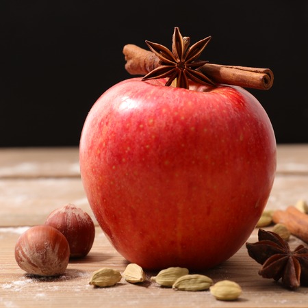 red apple and cinnamonの写真素材