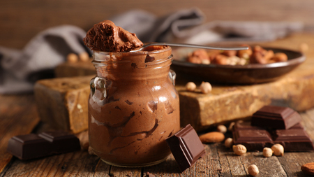 vegan chocolate mousseの写真素材