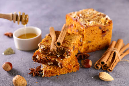 gingerbread cake with spicesの写真素材