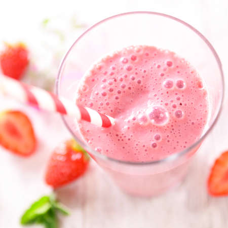 fresh strawberry smoothie in glassの写真素材