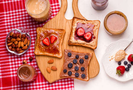 breakfast peanut butter and jelly sandwichの写真素材