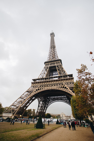 PARIS, FRANCE OCTOBER 2016: The Eiffel Tower.のeditorial素材