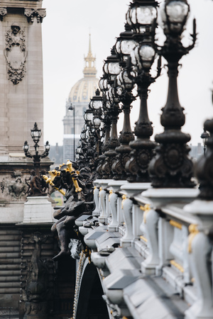 PARIS, FRANCE OCTOBER 2016: Pont Alexandre IIIのeditorial素材