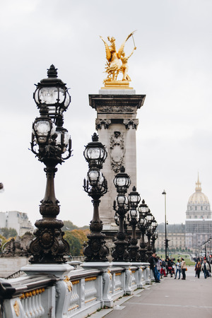 PARIS, FRANCE OCTOBER 2016: Pont Alexandre IIIのeditorial素材