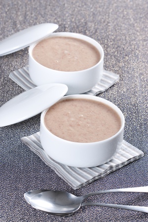 Cream soup with mushrooms and beanの写真素材