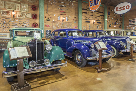 FORT LAUDERDALE, FLORIDA, USA - AUGUST 30: Fort Lauderdale Antique Car Museum exhibits a collection of Packard automobiles on August 30, 2014 in Fort Lauderdale, Florida, USA. The collection includes 22 Packards in various styles and models from 1909 untiのeditorial素材
