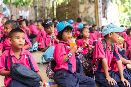 THAILAND, PHUKET, 09 January 2018 - Children visiting Phuket bird parkのeditorial素材