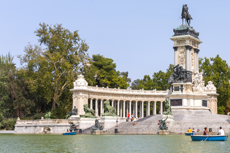 View of Buen Retiro park in Madrid Spainのeditorial素材
