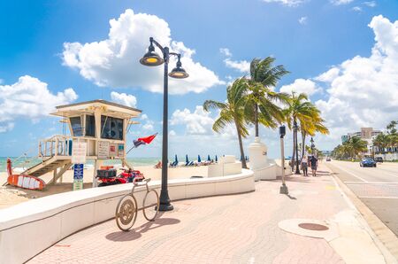 Fort Lauderdale, Florida, USA - September 20, 2019: Seafront beach promenade with palm trees on a sunny day in Fort Lauderdaleのeditorial素材