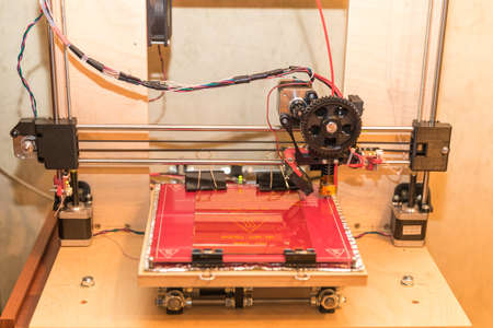 self made 3d modern electronic three dimensional printer