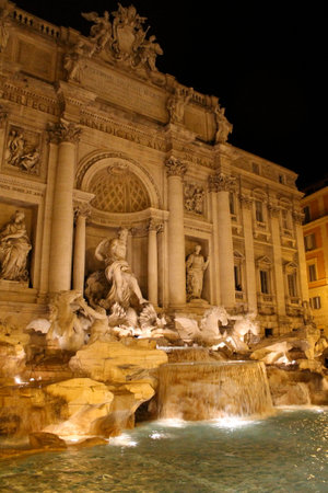 Fontana di Trevi - Romaの写真素材