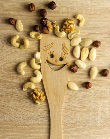Mix of cashew nuts, hazelnuts and almonds.
