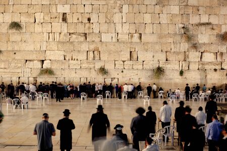 Israeli people praying in front of the wailing wallの写真素材