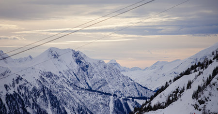Magnificent view of ridge of European Alps in winter, ski resort Chamonix Mont-Blanc, France. Ideal place for extreme sport and hiking. Winter activity. Natural backgroundの写真素材