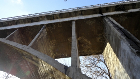 The bridge over the river の写真素材
