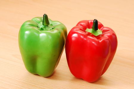Green and red pepperの写真素材