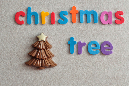 A chocolate christmas tree with the words christmas treeの写真素材