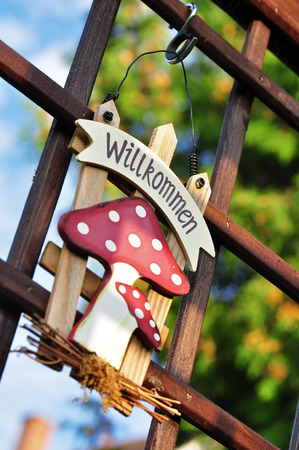 Garden decoration with German text \ &quot;Welcome \&quot;の写真素材