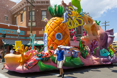 Orlando, USA - May 8, 2018: The large parade with performers at Universal Studio park on May 8, 2018.のeditorial素材