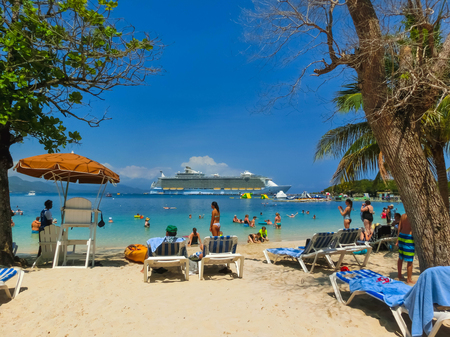 LABADEE, HAITI - MAY 01, 2018: People enjoying day on beach in Haitiのeditorial素材