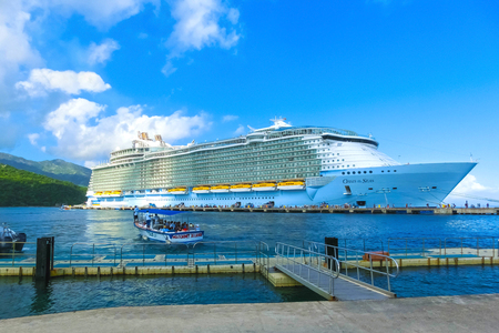 LABADEE, HAITI - MAY 01, 2018: Royal Caribbean, Oasis of the Seas docked in Labadee, Haiti on May 1 2018.のeditorial素材