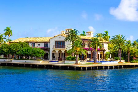 Fort Lauderdale - December 11, 2019: Luxury mansion in exclusive part of Fort Lauderdale known as small Veniceのeditorial素材