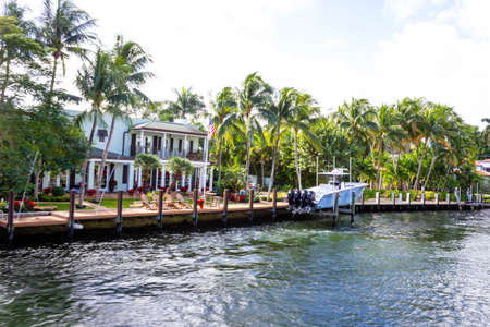 Fort Lauderdale - December 11, 2019: Luxury mansion in exclusive part of Fort Lauderdale known as small Veniceのeditorial素材