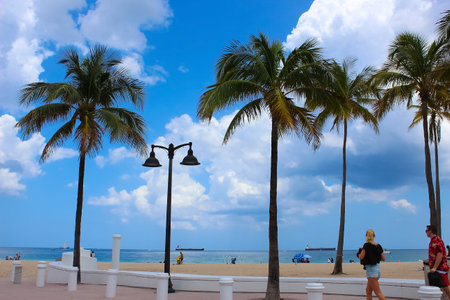 Fort Lauderdale, Florida, US - May 08, 2022: Fort Lauderdale beach near Las Olas Boulevard with the road in the foreground.のeditorial素材