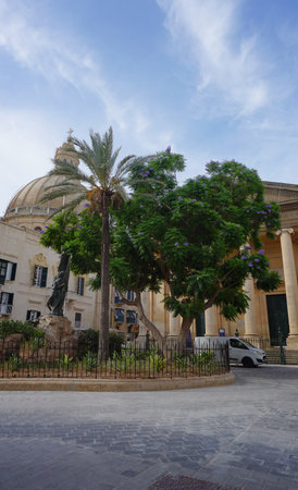 Valletta, Malta - September 24, 2025: Dun Mikiel Xerri statue near St Pauls Anglican, Pro-Cathedral, Valletta at Malta, Europe.のeditorial素材