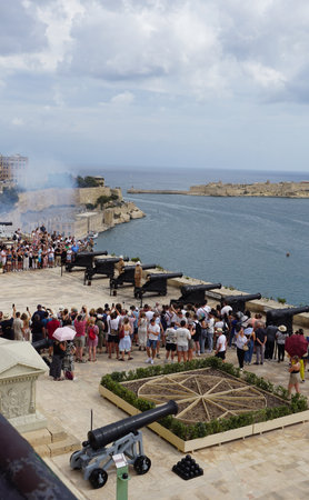 Valletta, Malta - September 24, 2025: Firing cannon of The Saluting Battery. It is an artillery battery in Valletta, Malta. It was constructed in the 16th century by the Order of Saint Johnのeditorial素材