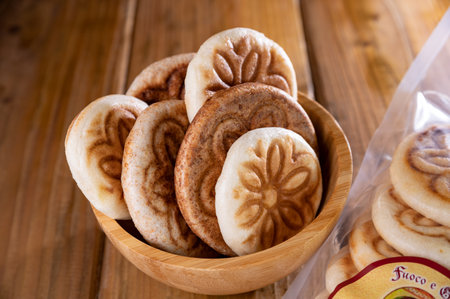 tigelle or crescentine homemade,an Italian food typical of the area of Modena.Thin round breads from the Emilia-Romagna, Northern Italy food.Made from flour, water, salt, and yeast. High quality photoの写真素材