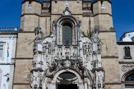 Coimbra, Portugal, August 13, 2018: detail of the facade of the church of Santa Cruz, located in the Plaza 8 de. Mayo in the old part of the city. horizontalの写真素材