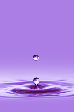 Water drop close upの写真素材