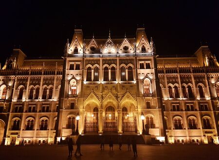 View of hungarian Parliament in Budapest at night.のeditorial素材