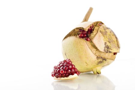 pomegranate isolated on white backgroundの写真素材