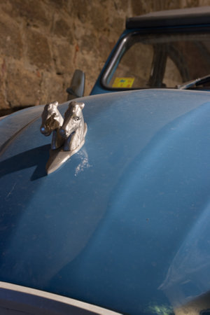 PLASENCIA, SPAIN - September 16, 2011: Citroen 2cv a classic carのeditorial素材